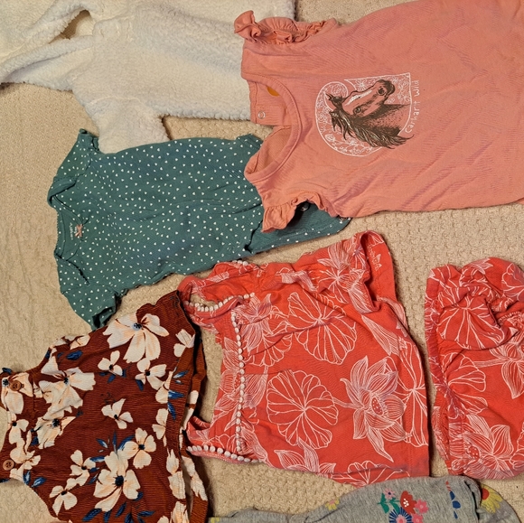 6 month girl all weather top bundle - Picture 5 of 6